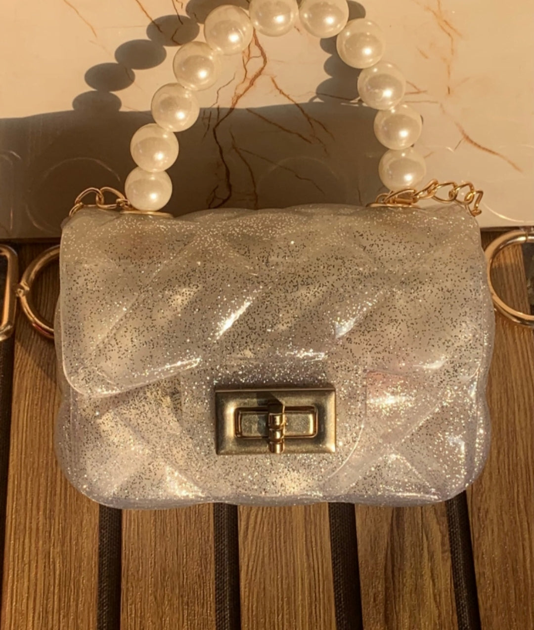 CHIC HANDBAG