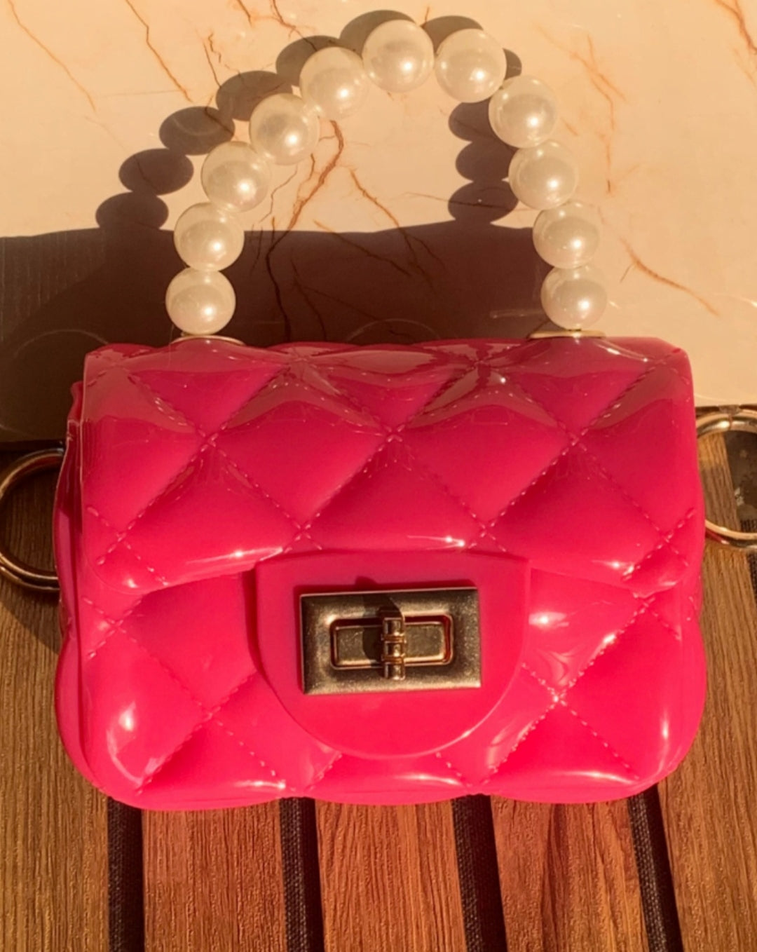 CHIC HANDBAG